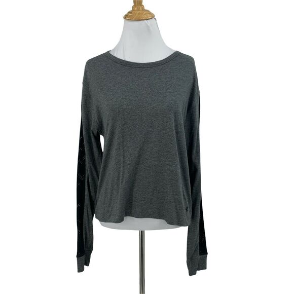Under Armour Loose Fit Shirt Women's Size M Mesh Long Sleeves Gray Stretch Tee - Picture 1 of 9